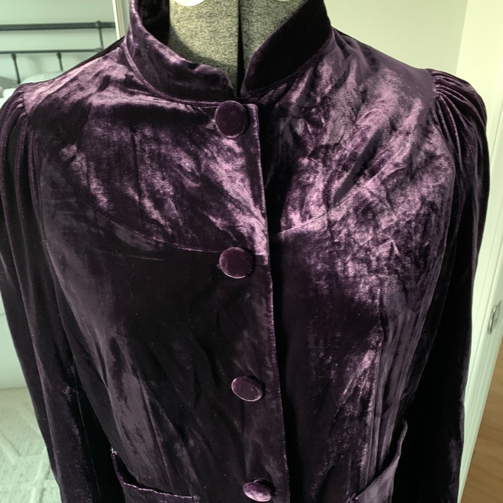 XSOLDX Soft purple velvet blazer, Medium, fully lined, French Connection